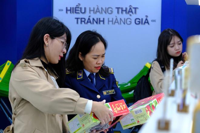 Kiểm soát hoạt động mua bán hàng online để bảo vệ quyền lợi người tiêu dùng