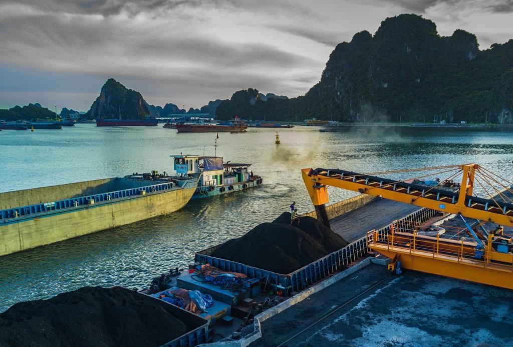 Ngành than thi đua 90 ngày đêm hoàn thành toàn diện kế hoạch