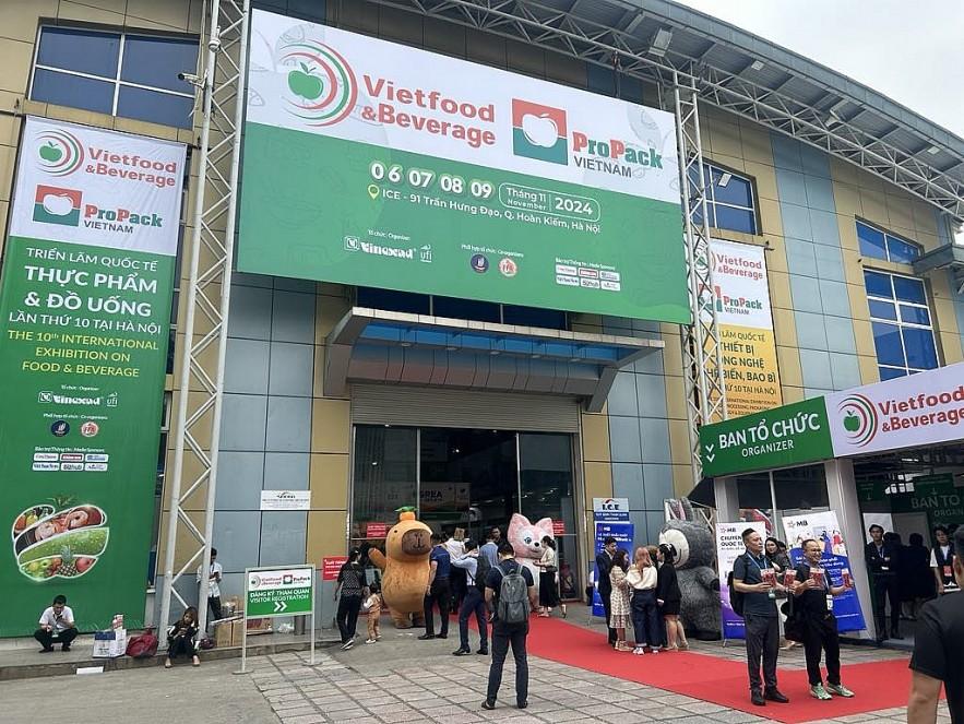 hon-300-doanh-nghiep-hoi-tu-tai-trien-lam-quoc-te-thuc-pham-va-do-uong-viet-nam-2024