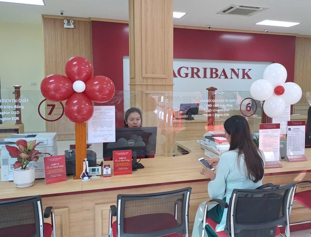 Agribank tiếp tục giảm tới 2%/năm lãi suất cho vay hỗ trợ khách hàng bị thiệt hại do bão lũ