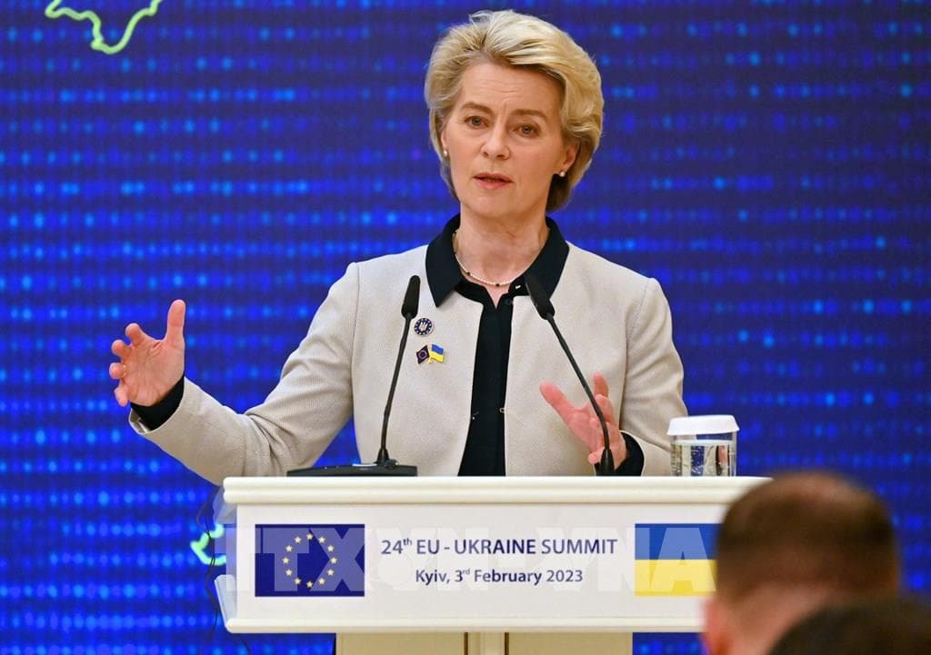 EU công bố kế hoạch "tái vũ trang" trị giá 800 tỷ euro