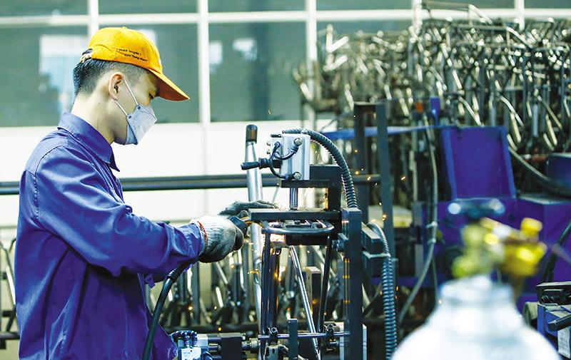 mo-khong-gian-but-pha-cho-tang-truong-kinh-te-nam-2025