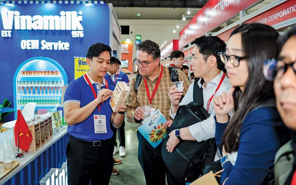 Vinamilk 20 năm tham gia hội chợ quốc tế khẳng định vị thế thương hiệu