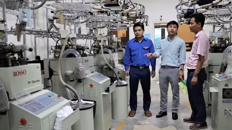 tang-truong-cong-nghiep-tinh-nghe-an-tiep-tuc-o-nhom-dan-dau