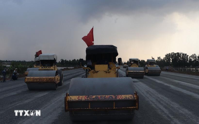 dong-von-dau-tu-cong-phia-nam-tang-nhip-truoc-them-2026