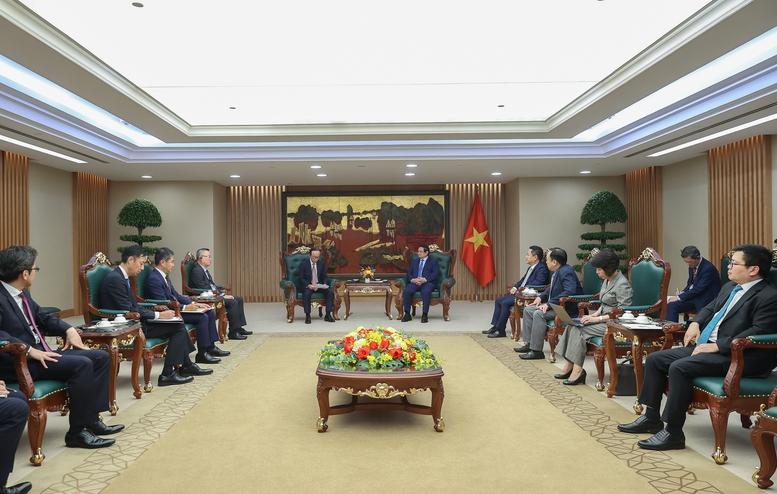 thu-tuong-de-nghi-ngan-hang-hang-dau-nhat-ban-va-the-gioi-tham-gia-trung-tam-tai-chinh-quoc-te-tai-viet-nam