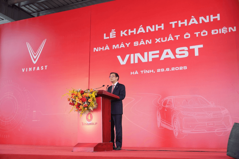 vinfast-khanh-thanh-nha-may-o-to-dien-hien-dai-tai-ha-tinh
