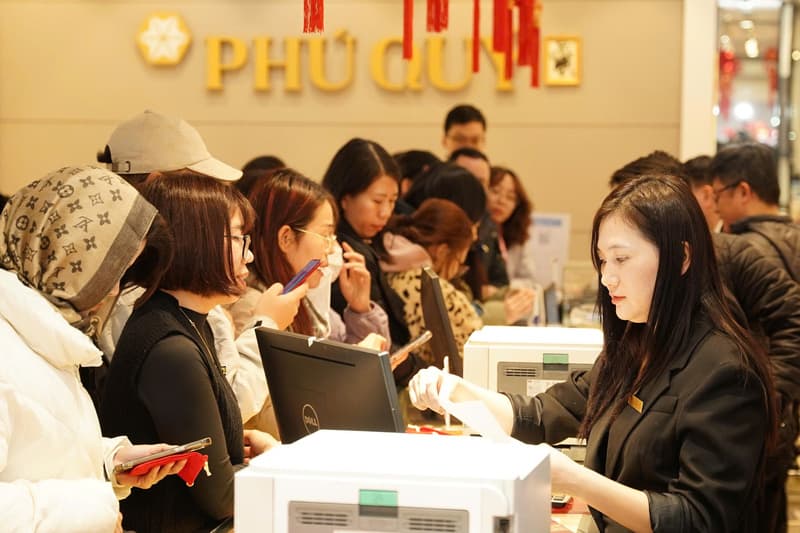 gia-bac-the-gioi-bien-dong-manh-giam-lien-tiep