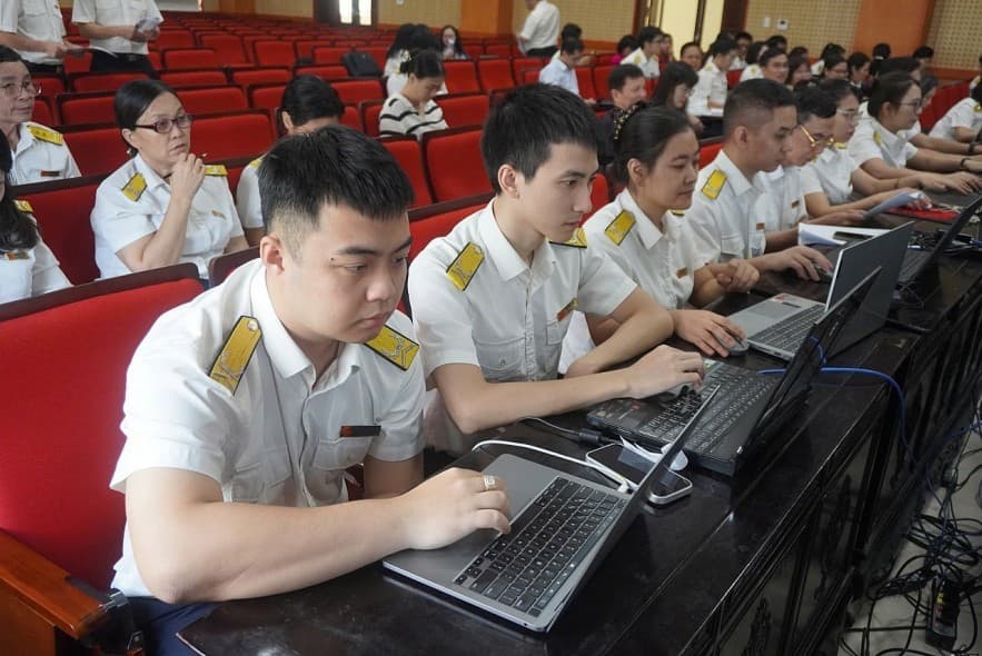 quyet-toan-thue-thu-nhap-doanh-nghiep-khong-de-nuoc-den-chan-moi-nhay