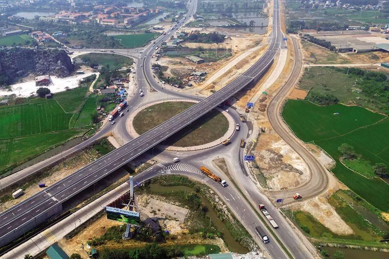 Vì sao chuyên gia trong nước vẫn tin tăng trưởng kinh tế trên 8%?